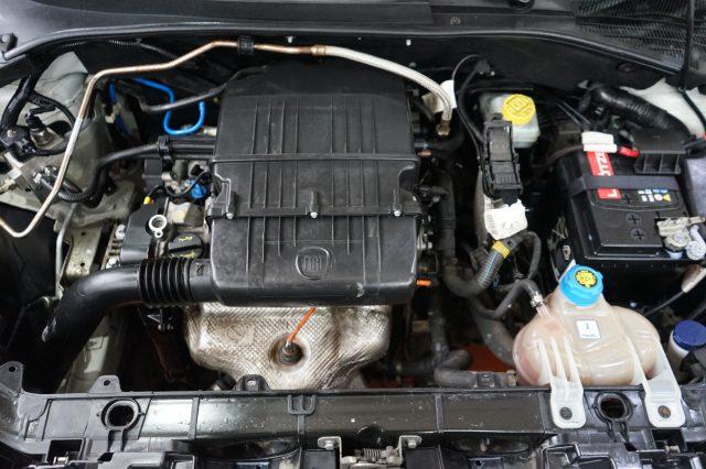 FIAT Punto 1.4 8V Natural Power Lounge