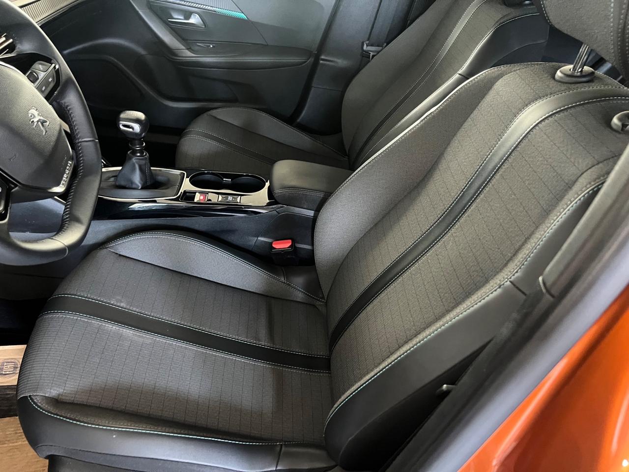Peugeot 2008 PureTech 100 S&S Allure