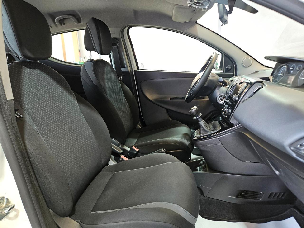 Lancia Ypsilon 1.2 Platinum 69cv E6