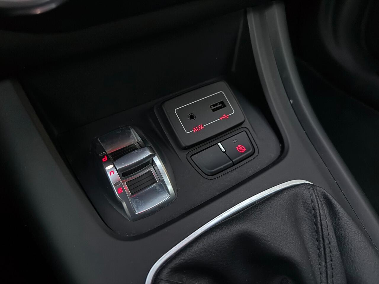 Alfa Romeo Giulietta/1.6 120CV/LED/17"/NEOPATENTATI