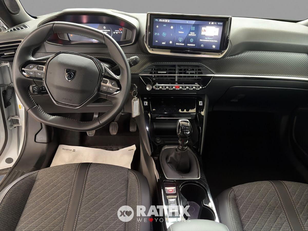Peugeot 2008 1.2 Puretech 100CV Allure