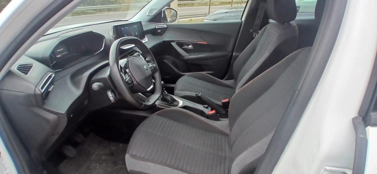 Peugeot 2008 BlueHDi 110 S&S Allure Pack - 2021