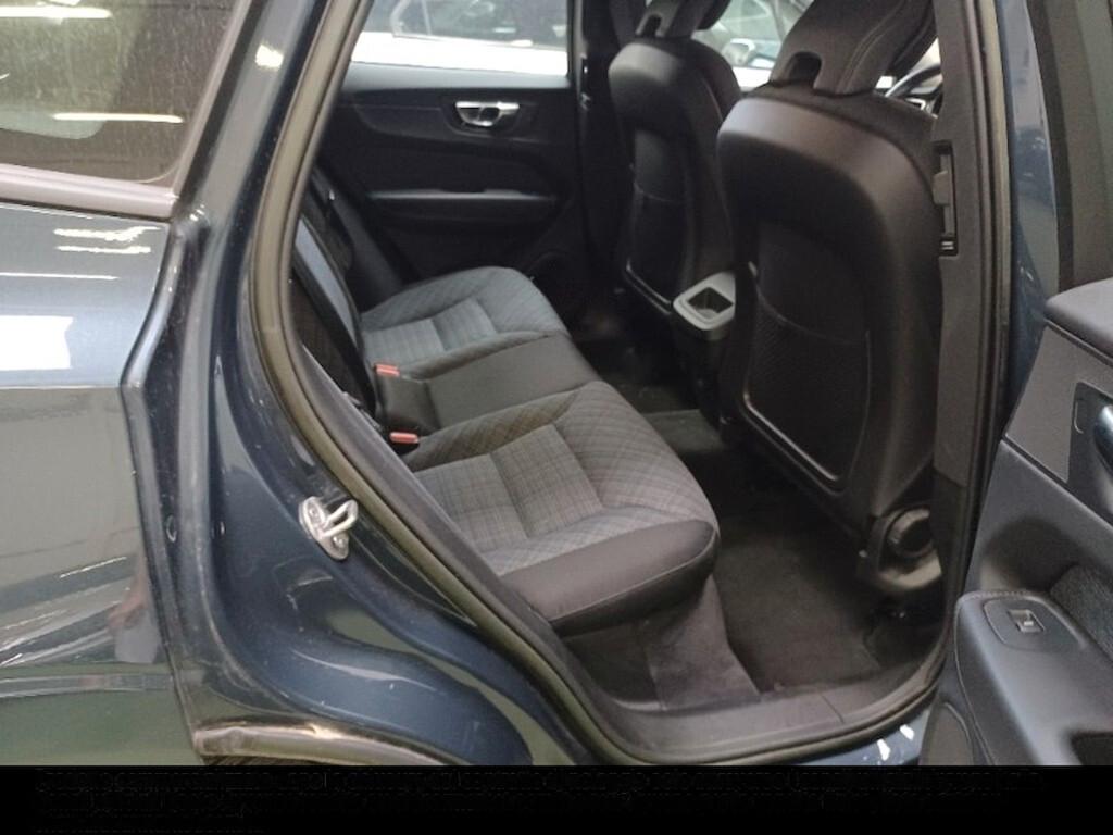 VOLVO XC60 2.0D 197CV B4 (D) AUTOMATIC BUSINESS SPORT ( FARI LED - COCKPIT - NAVI - MIRROR - PDC )