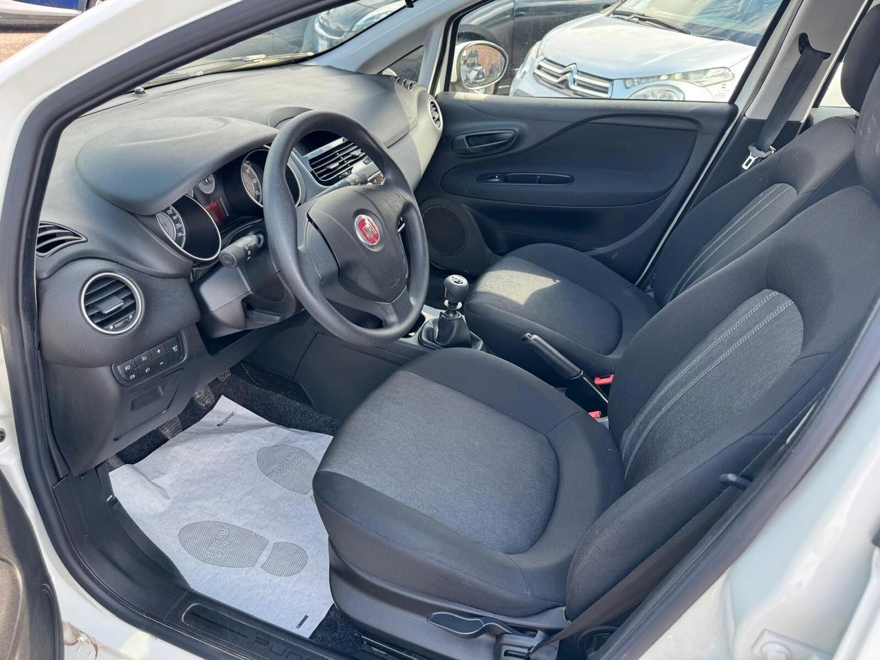Fiat Punto 1.2 BENZ 5P NEOPATENTATI 2016