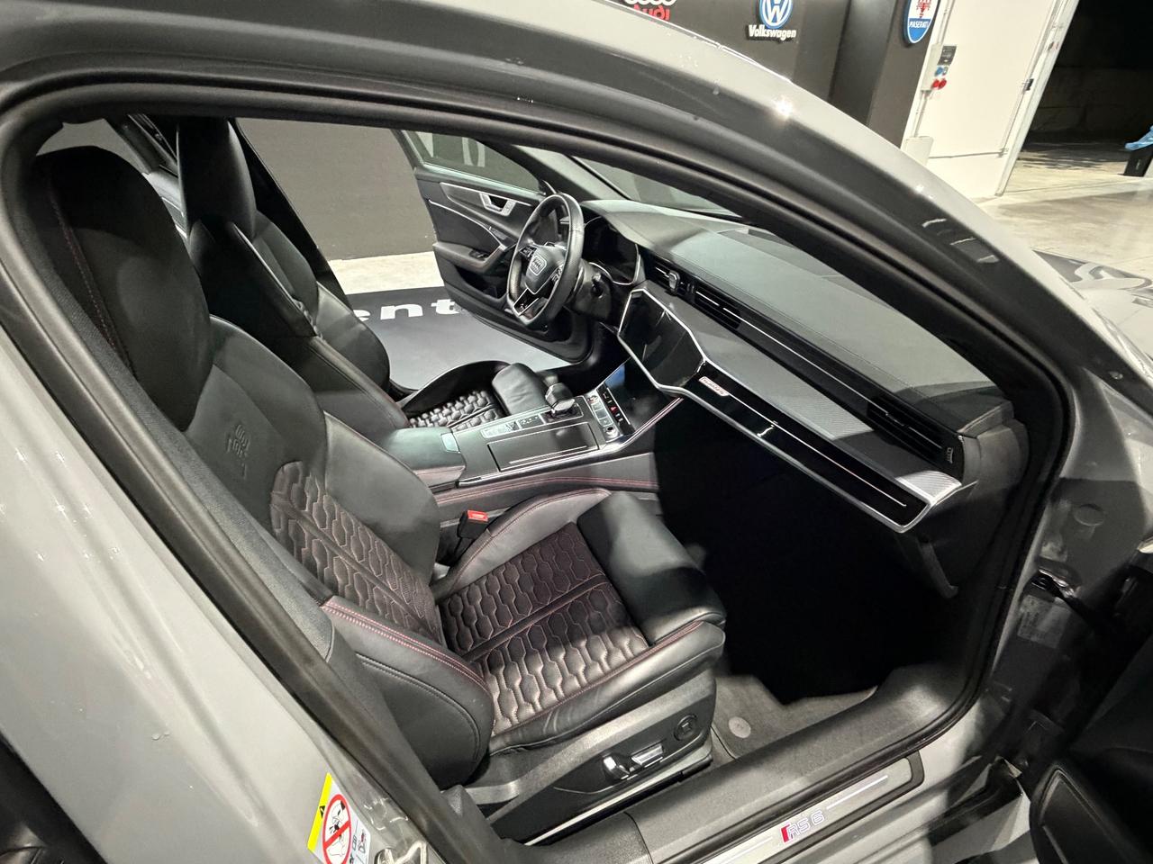 Audi A6 RS 6 Avant 4.0 TFSI V8 quattro tiptronic