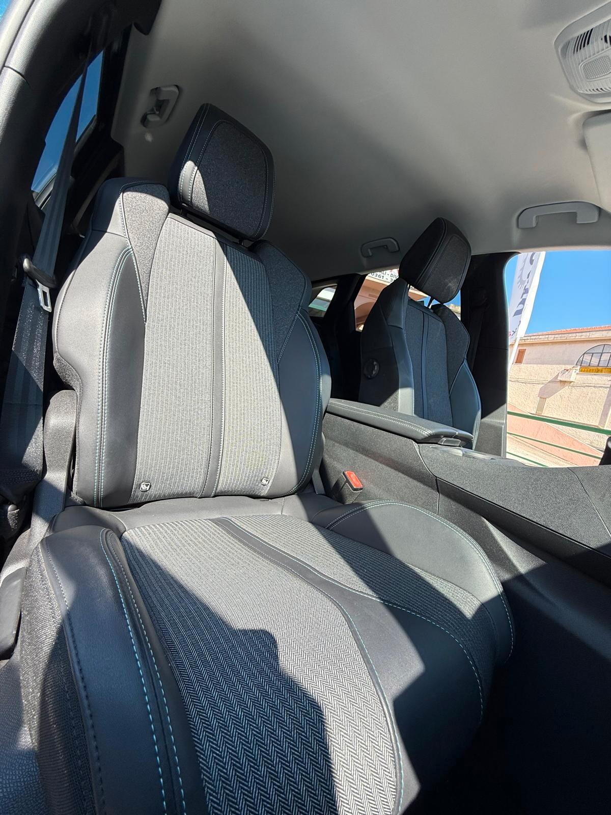 Peugeot 3008 BlueHDi 130 S&S Allure Pack