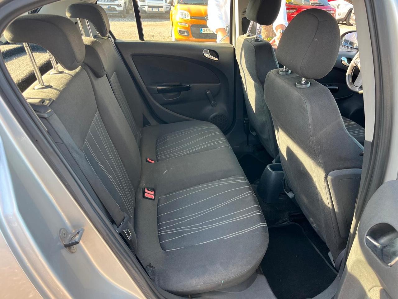 Opel Corsa 1.2 5 porte Enjoy