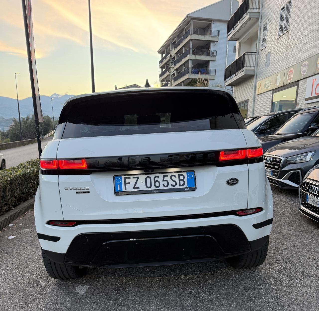 Land Rover Range Evoque 2.0D 150 CV CATENA APPENA FATTA