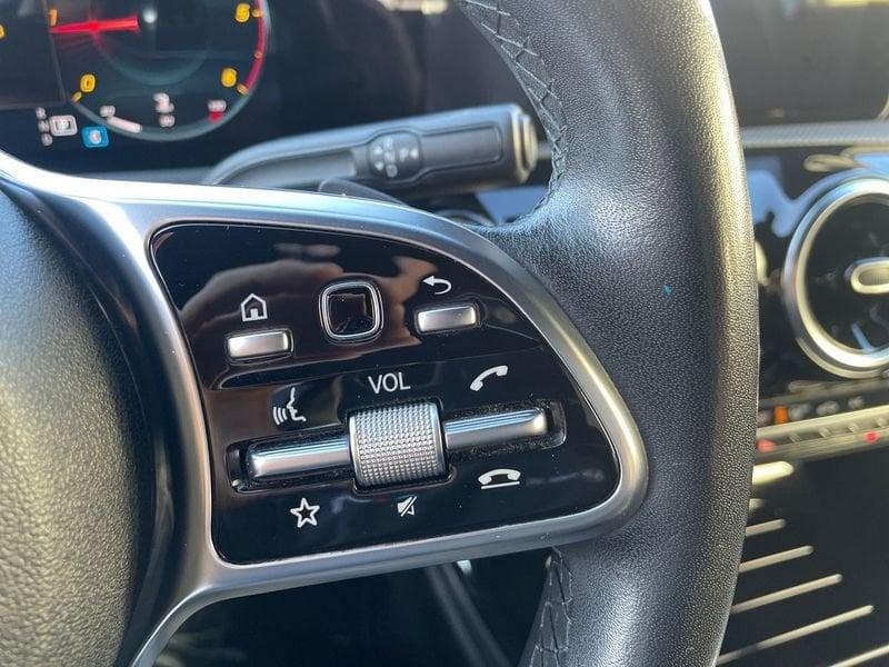 Mercedes-Benz Classe A A 180 d Sport auto