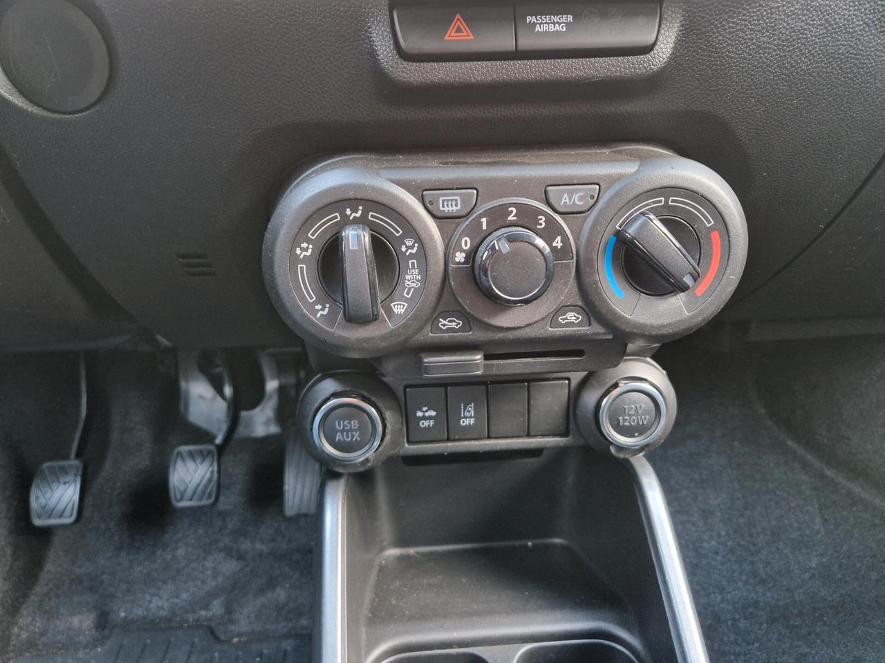 Suzuki Ignis Hybrid 1.2 83CV, Bluetooth, Carplay, Line assist