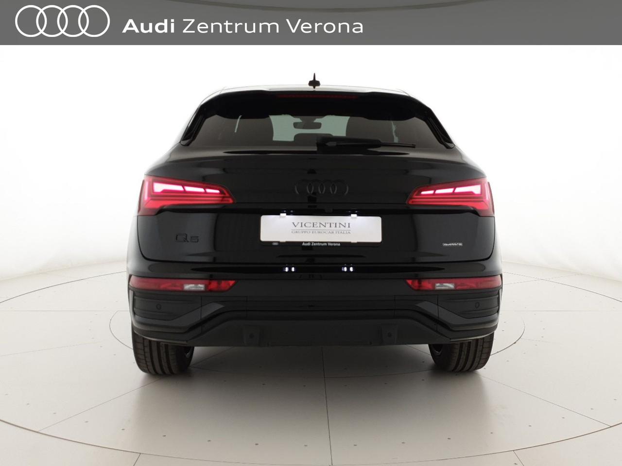 Sportback 40TDI 204CV quattro Str Identity Black