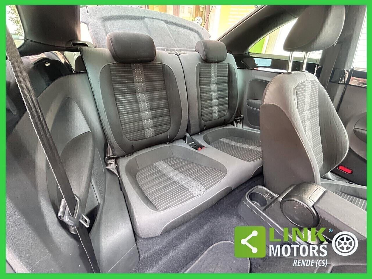 Volkswagen Maggiolino 2.0 TDI DSG Sport 07/2012