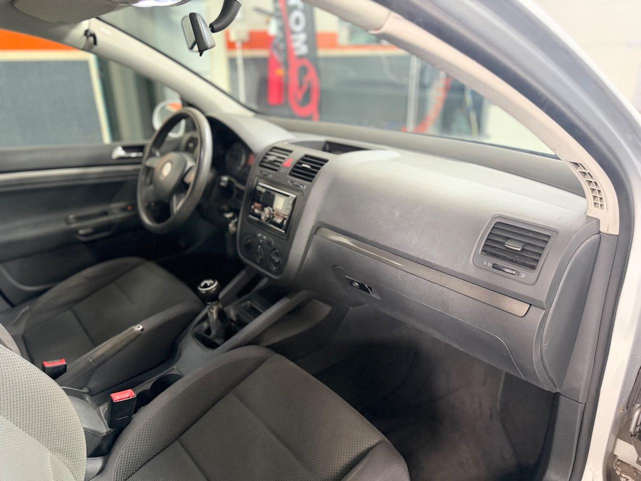 Volkswagen Golf comfortline 1.6 METANO NEOPATENTATI