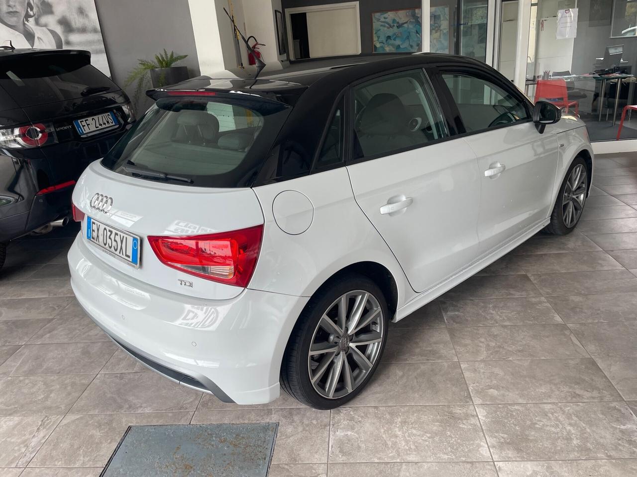 Audi A1 1.6 TDI S tronic line edition