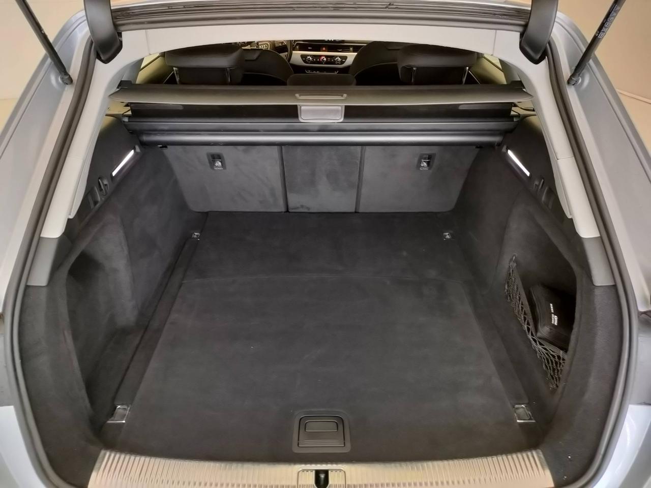 AUDI A4 V 2019 Avant - A4 Avant 30 2.0 tdi mhev Business 136cv s-tronic
