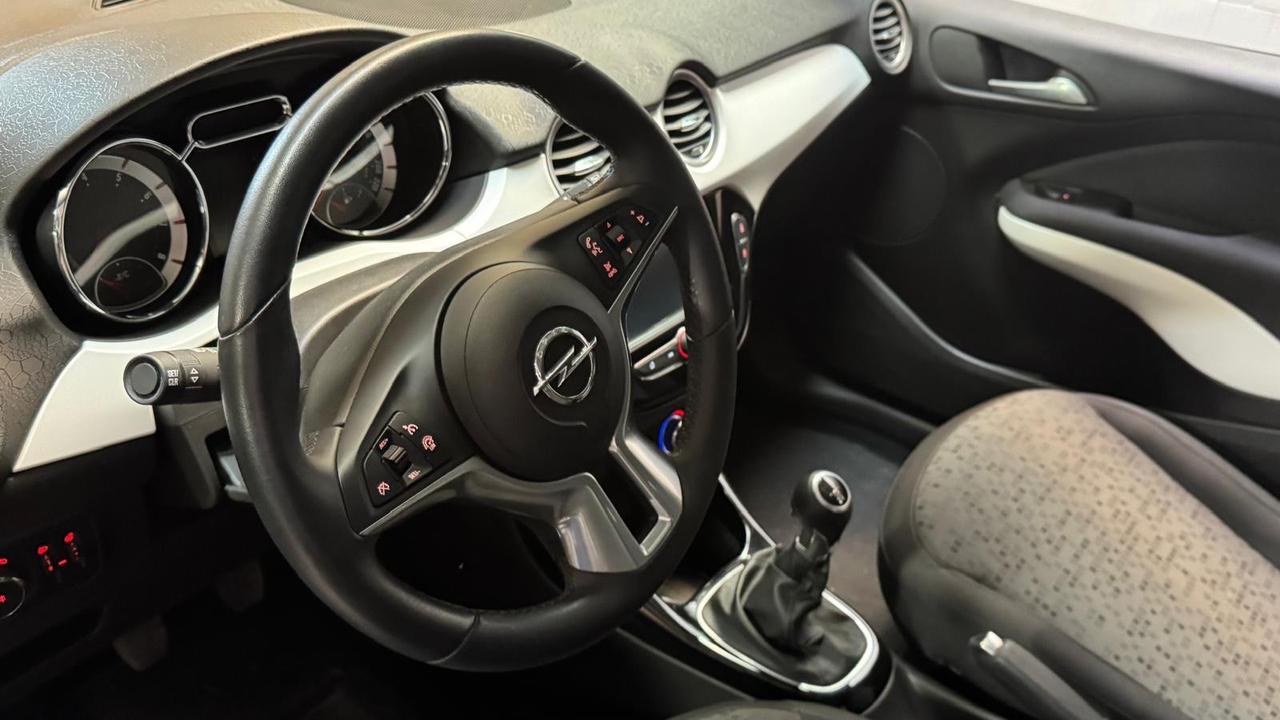 Opel Adam Rocks 1.2 70 CV