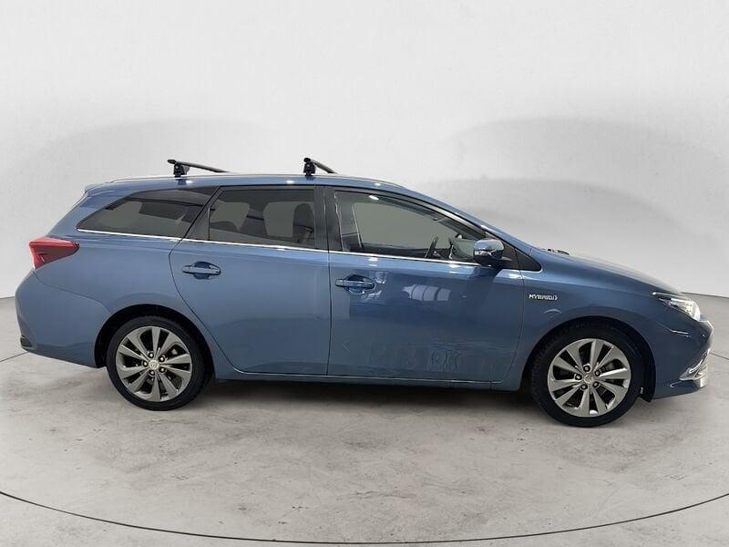 Toyota Auris Hybrid Active +