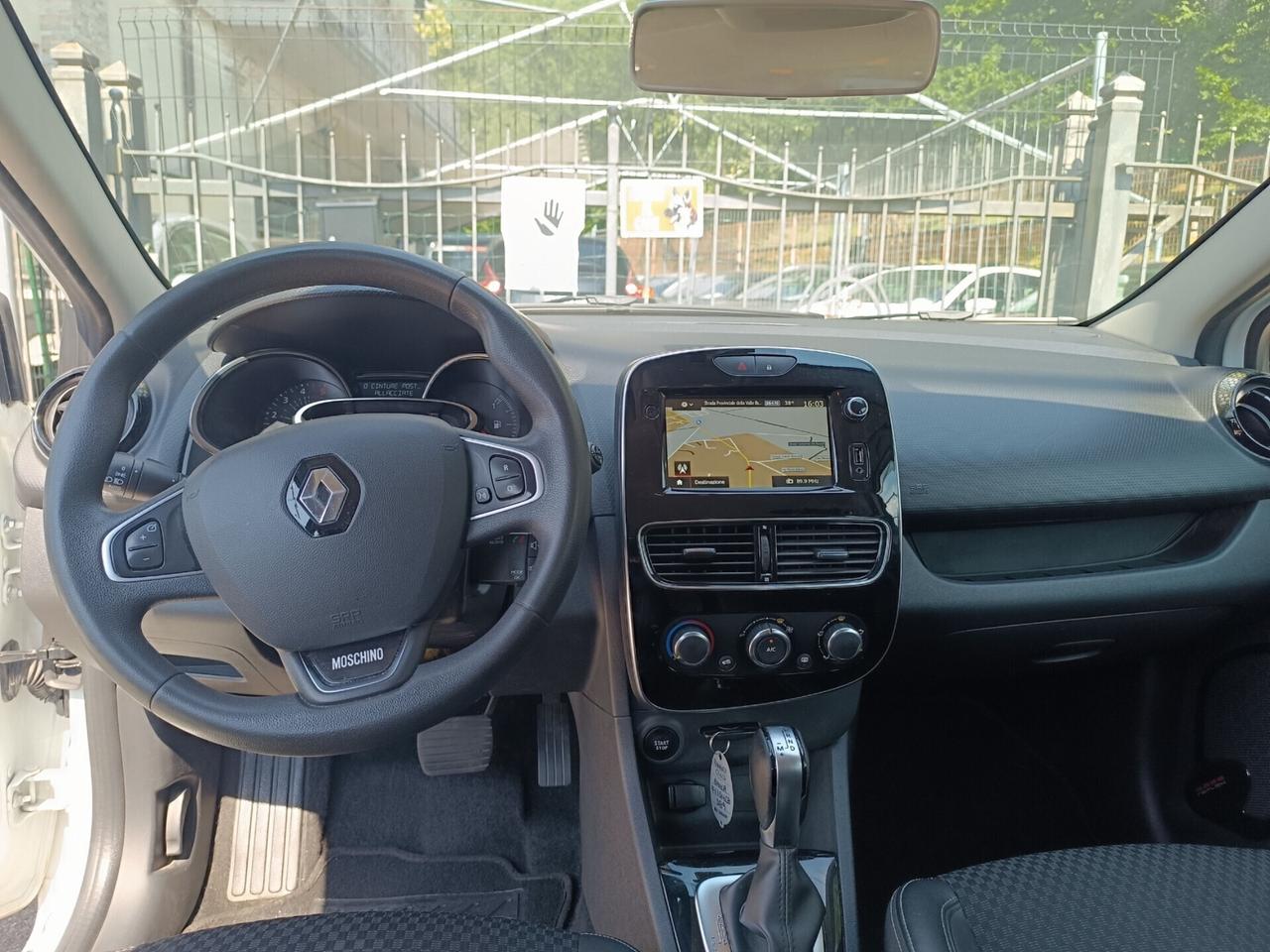 Renault Clio dCi 8V 90 CV EDC 5 porte Moschino Zen
