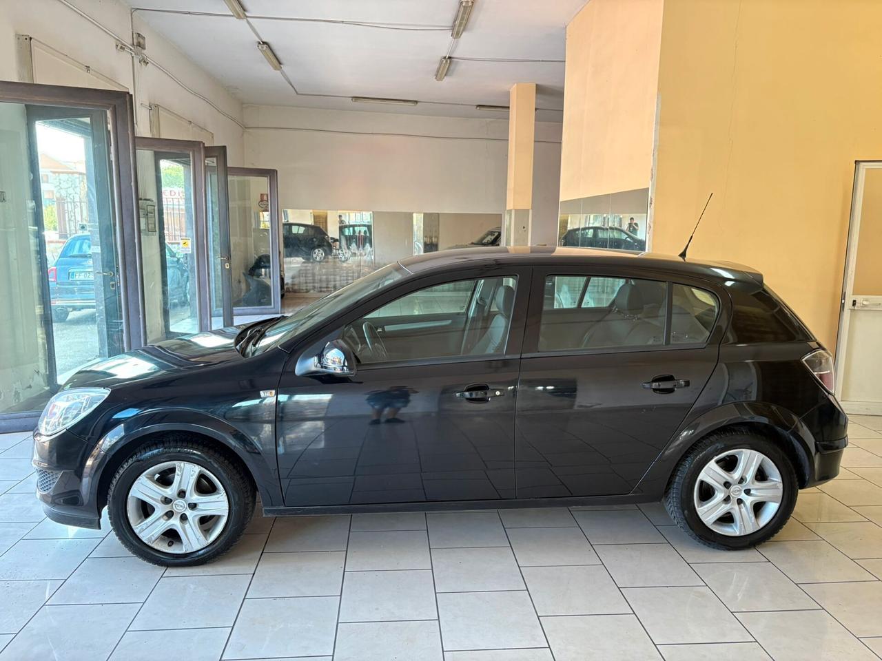Opel Astra 1.4 GAS GPL-TECH 5 porte Enjoy