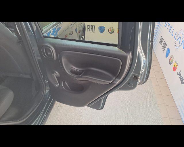 FIAT New Panda 1.0 firefly hybrid Cross s&s 70cv 5p.ti