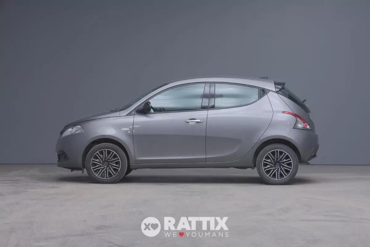 Lancia Ypsilon 1.0 Firefly Hybrid 70CV Silver 5p.ti
