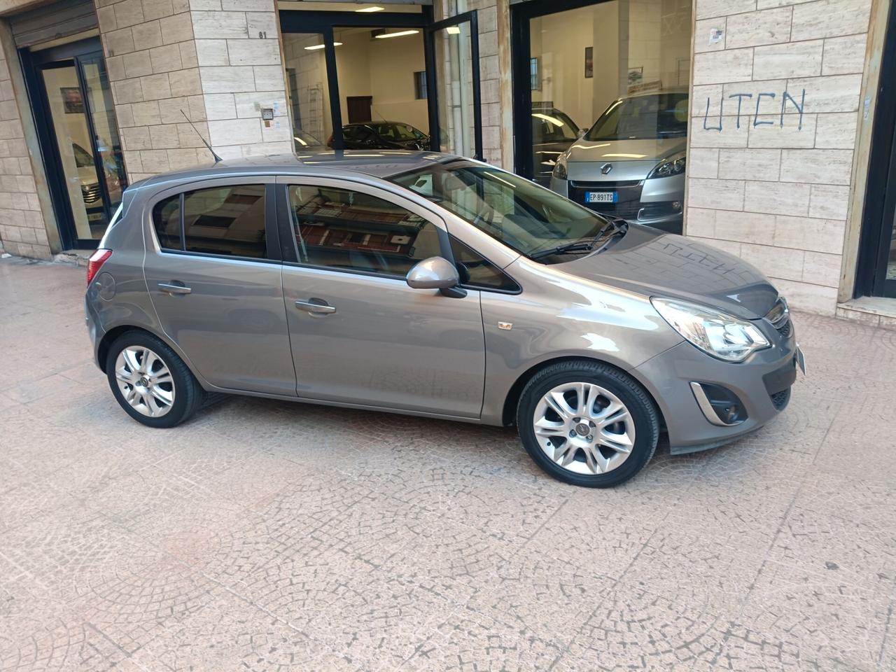 OPEL CORSA 1.2 5 PORTE-NEOPATENTATI-Euro 5490