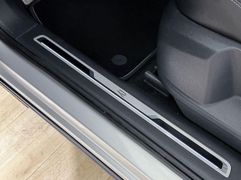 Volkswagen Tiguan Tiguan 2.0 tdi R-Line 150cv dsg