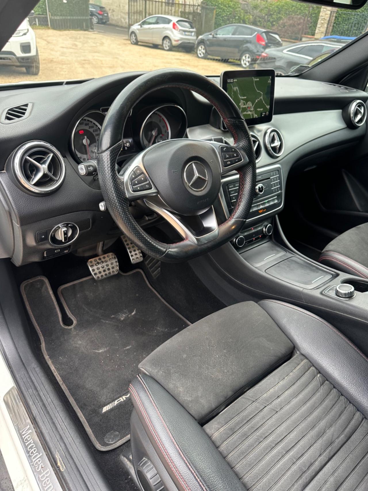 Mercedes-benz GLA 200d 4MATIC PREMIUM UNICOPR