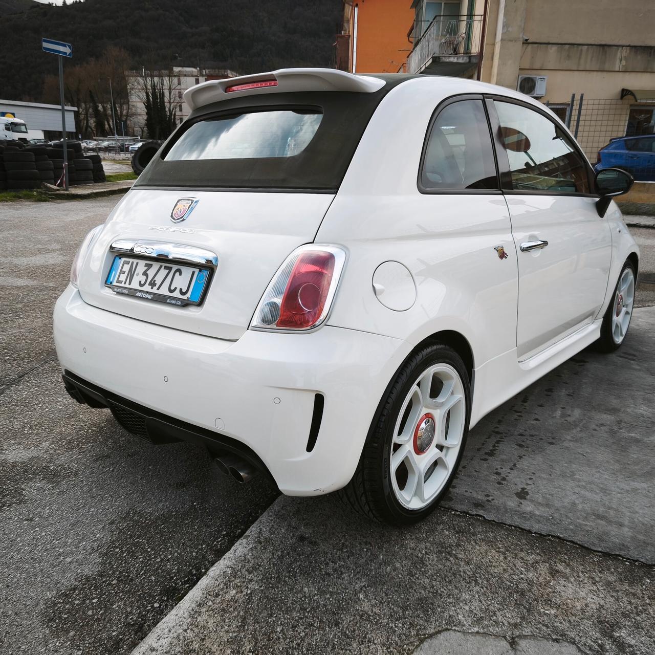 Abarth 500 C 1.4 Turbo T-Jet
