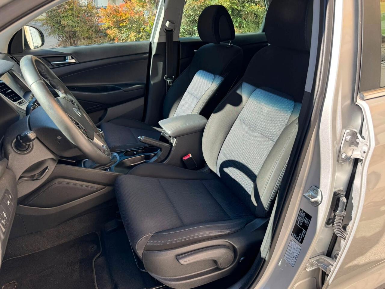 HYUNDAI TUCSON 1.7 CRDI 115 CV. 2WD NAVI+CERCHI+RETROCAMERA