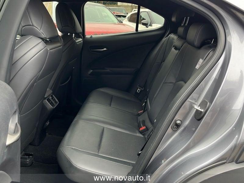 Lexus UX UX Hybrid 4WD F Sport