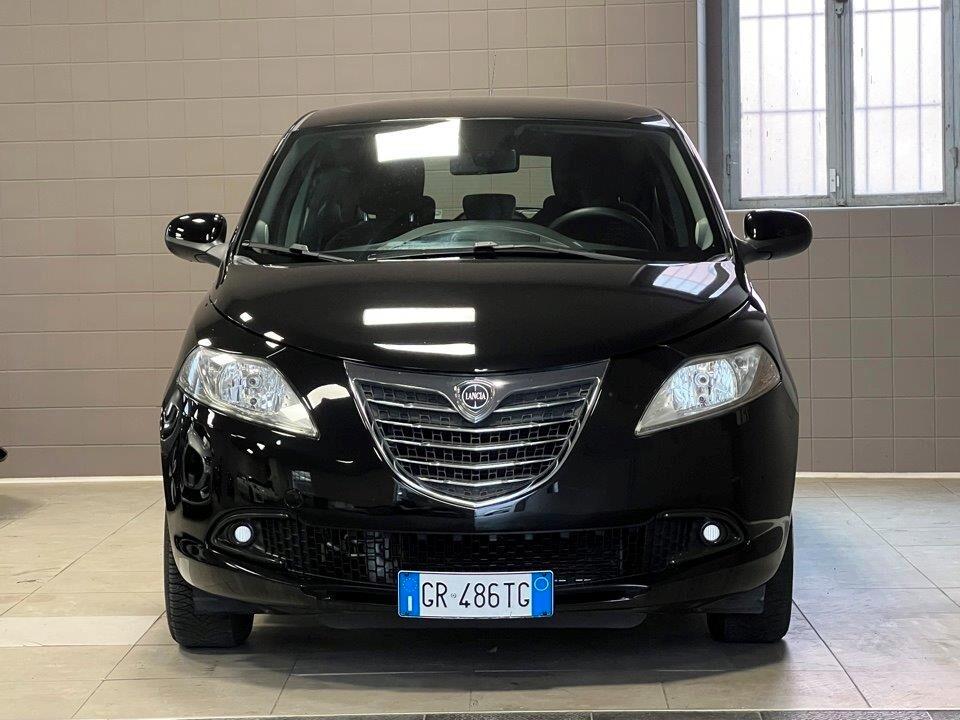 Lancia Ypsilon 1.2 Silver