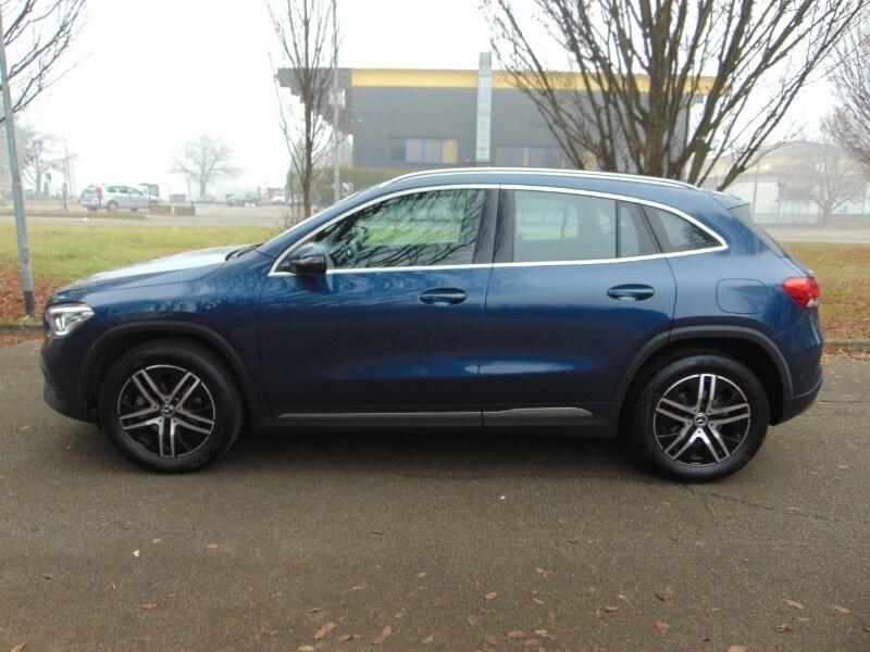 MERCEDES GLA (H247) GLA 200 Automatic ...