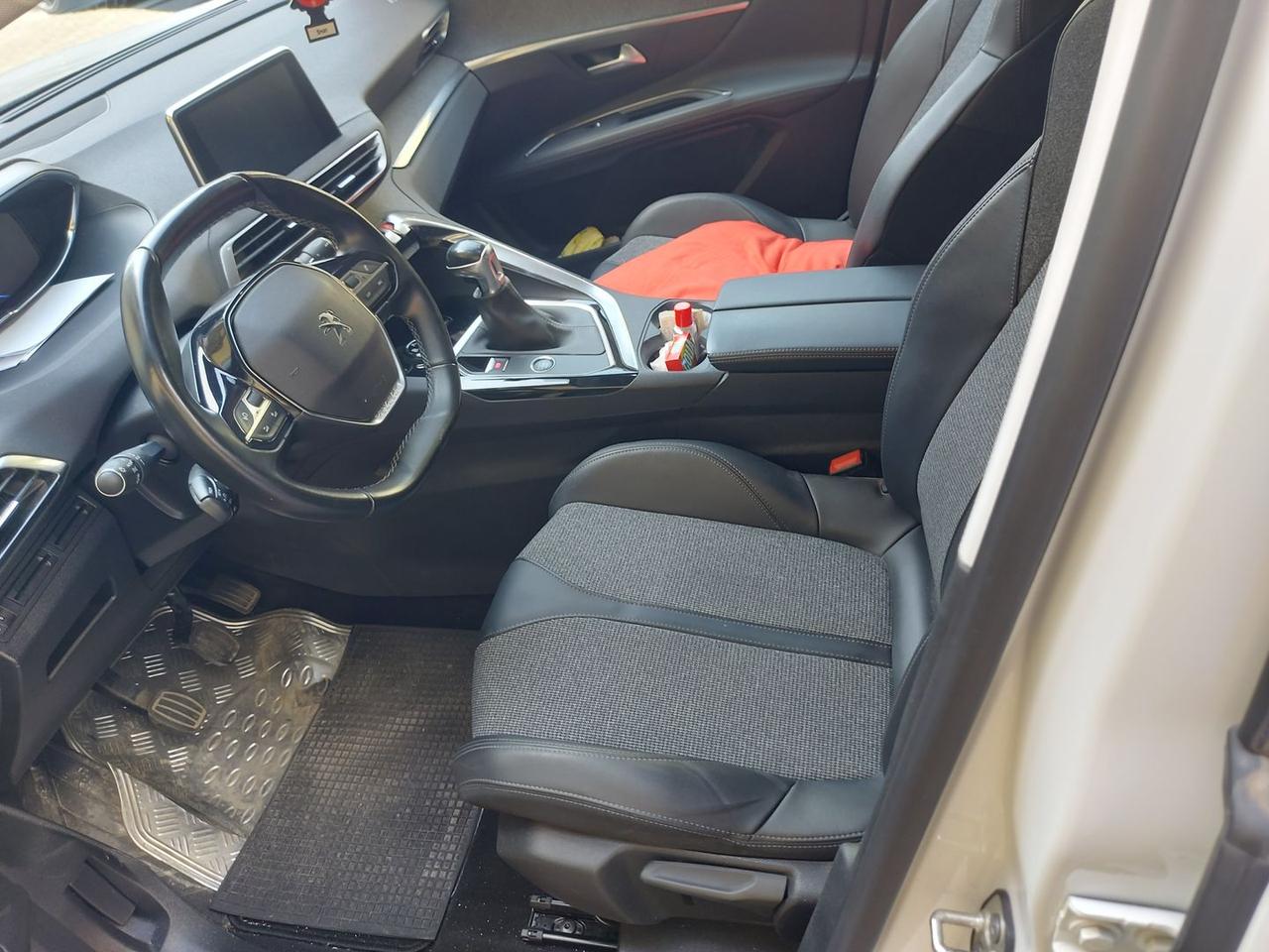 Peugeot 3008 Allure 1.2 PureTech 130