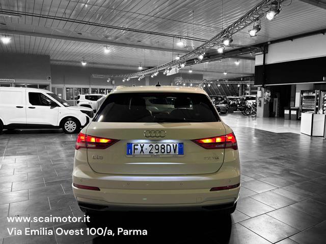 AUDI Q3 35 TDI S tronic Business Advanced