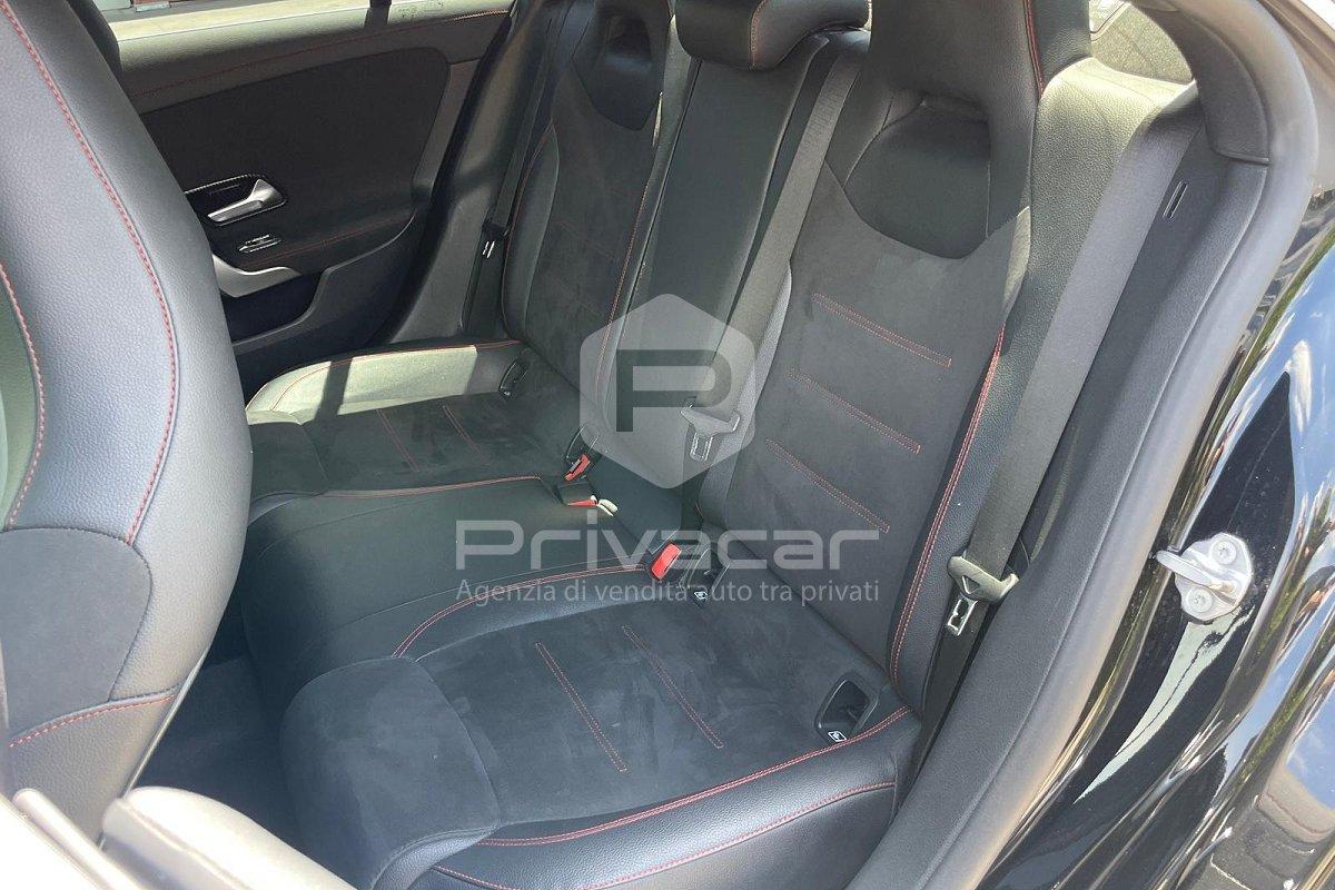 MERCEDES CLA 200 d Automatic Premium