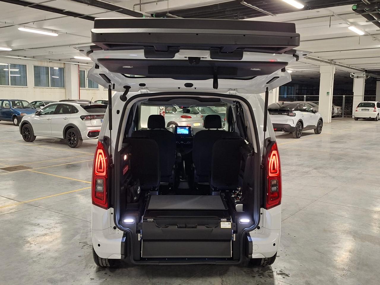 Toyota Proace City Verso 1.5D L1 Lounge TRASP. DISABILI