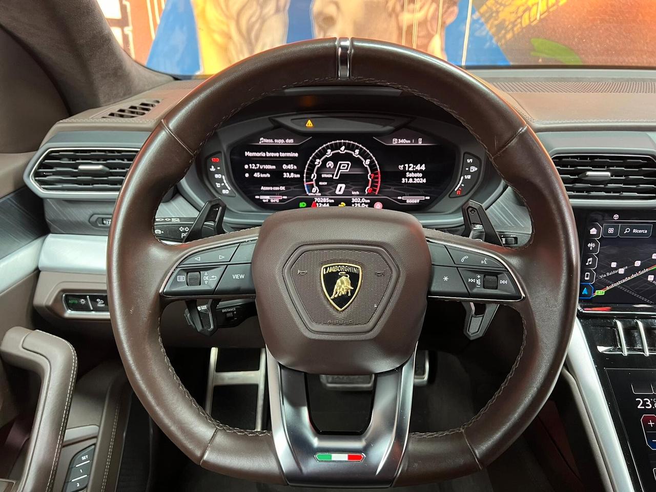 Lamborghini Urus 4.0 V8 auto (335)