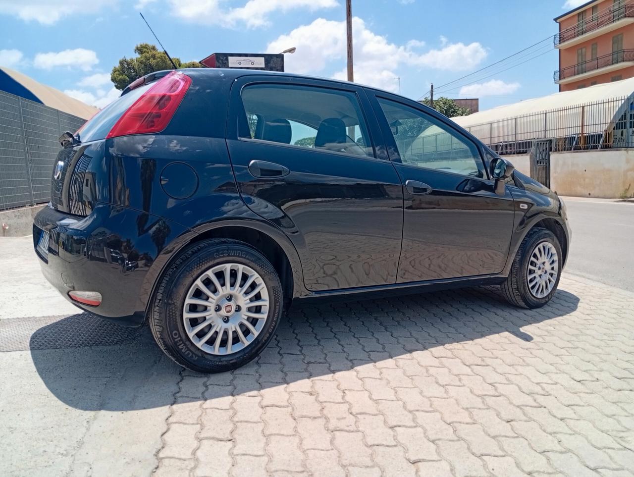Fiat Punto 1.2 8V 5 porte Street