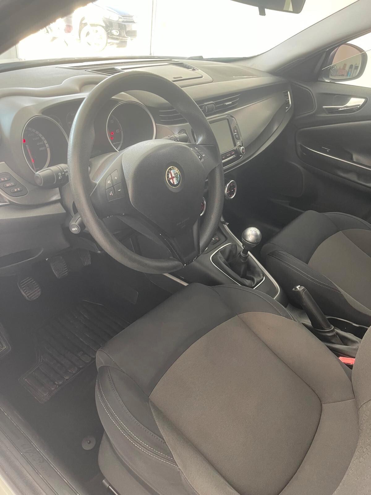 Alfa Romeo Giulietta 1.6 JTDm-2 105 CV Progression