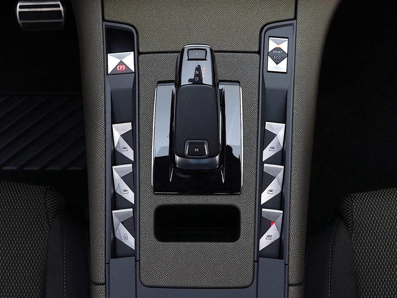 Ds 7 Crossback BlueHDi 130 auto TETTO APRIBILE