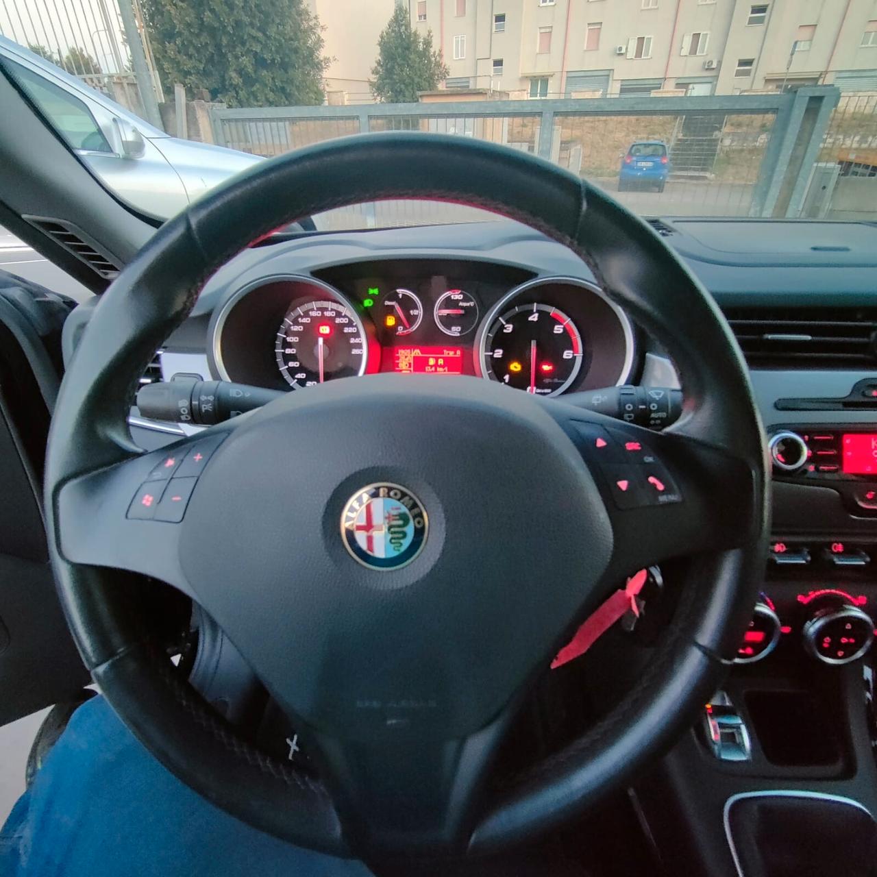 Alfa Romeo Giulietta 1.6 JTDm-2 105 CV Exclusive
