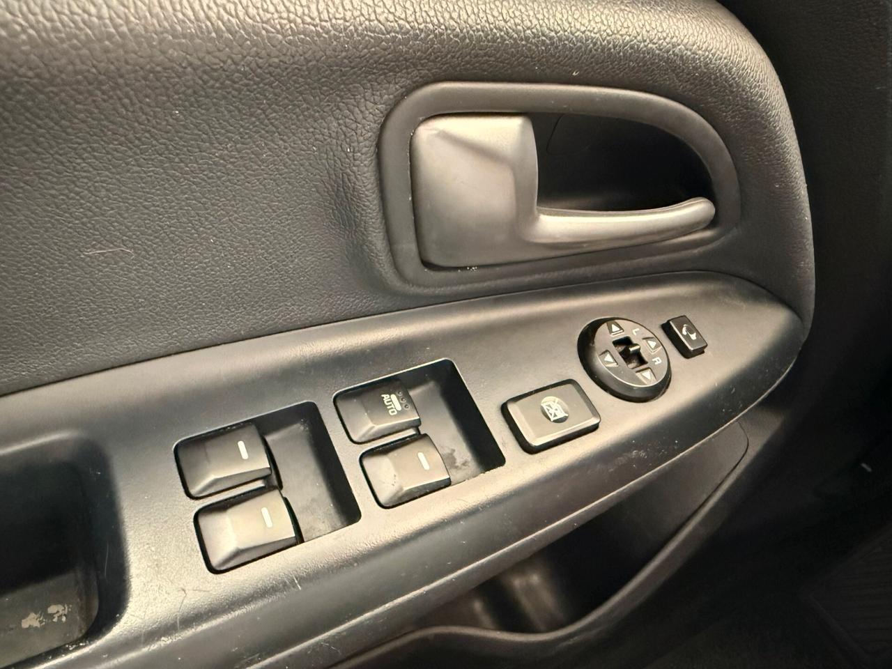 Kia Rio 5p 1.4 crdi diesel e6 carrozzeria da rivedere