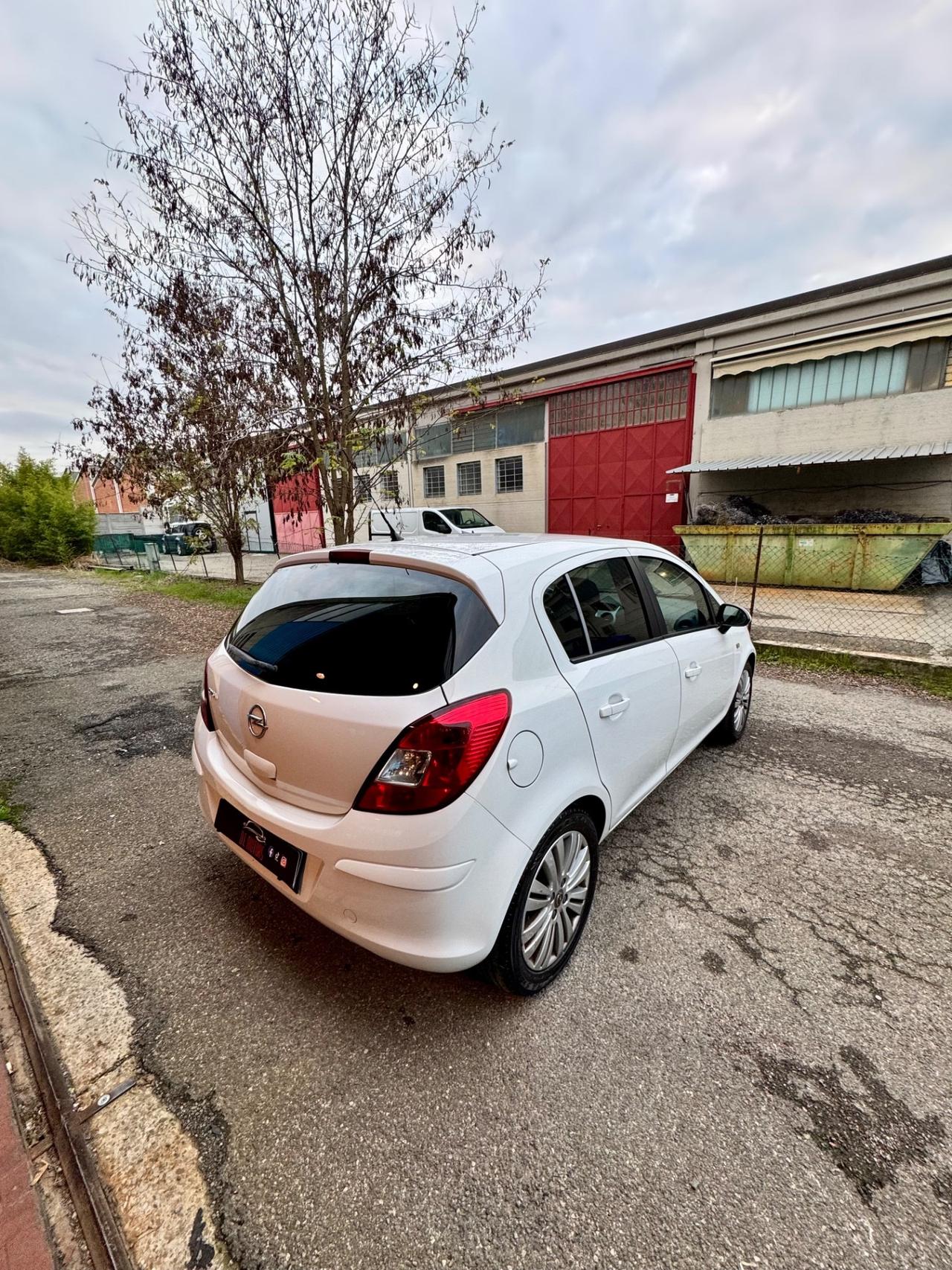 Opel Corsa 1.2 85CV 5 porte GPL-TECH Elective