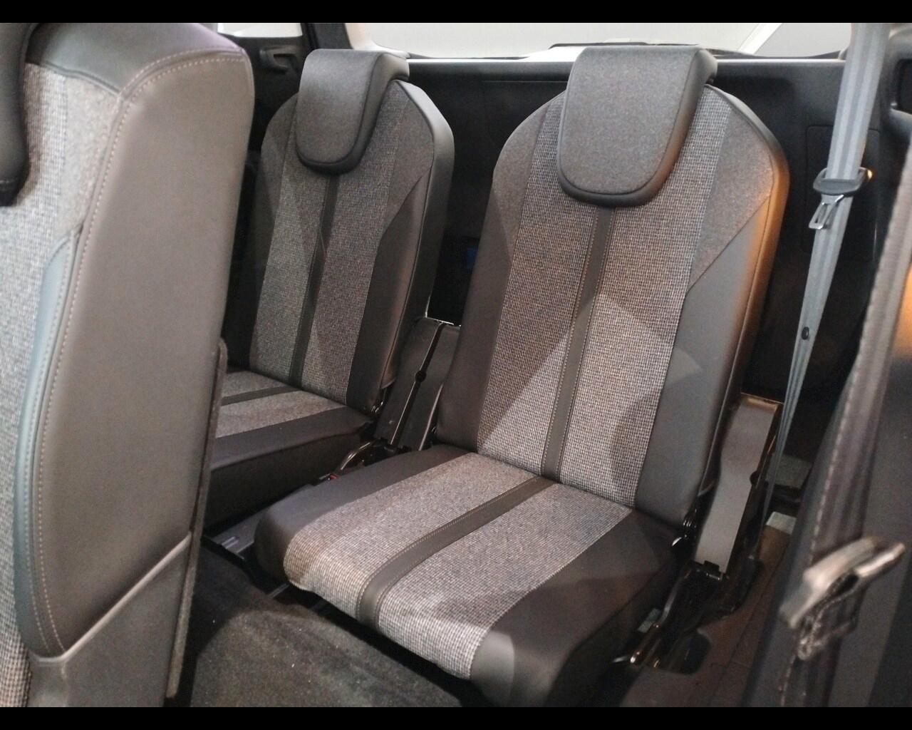 PEUGEOT 5008 2ª serie 5008 BlueHDi 130 S&S EAT...