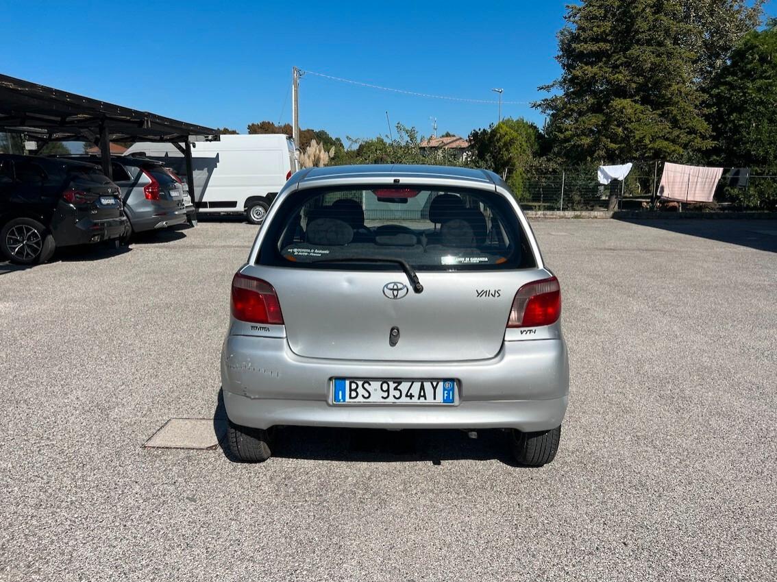 Toyota Yaris Yaris 3p 1.0 - 102.500 KM - NEOPATENTATI