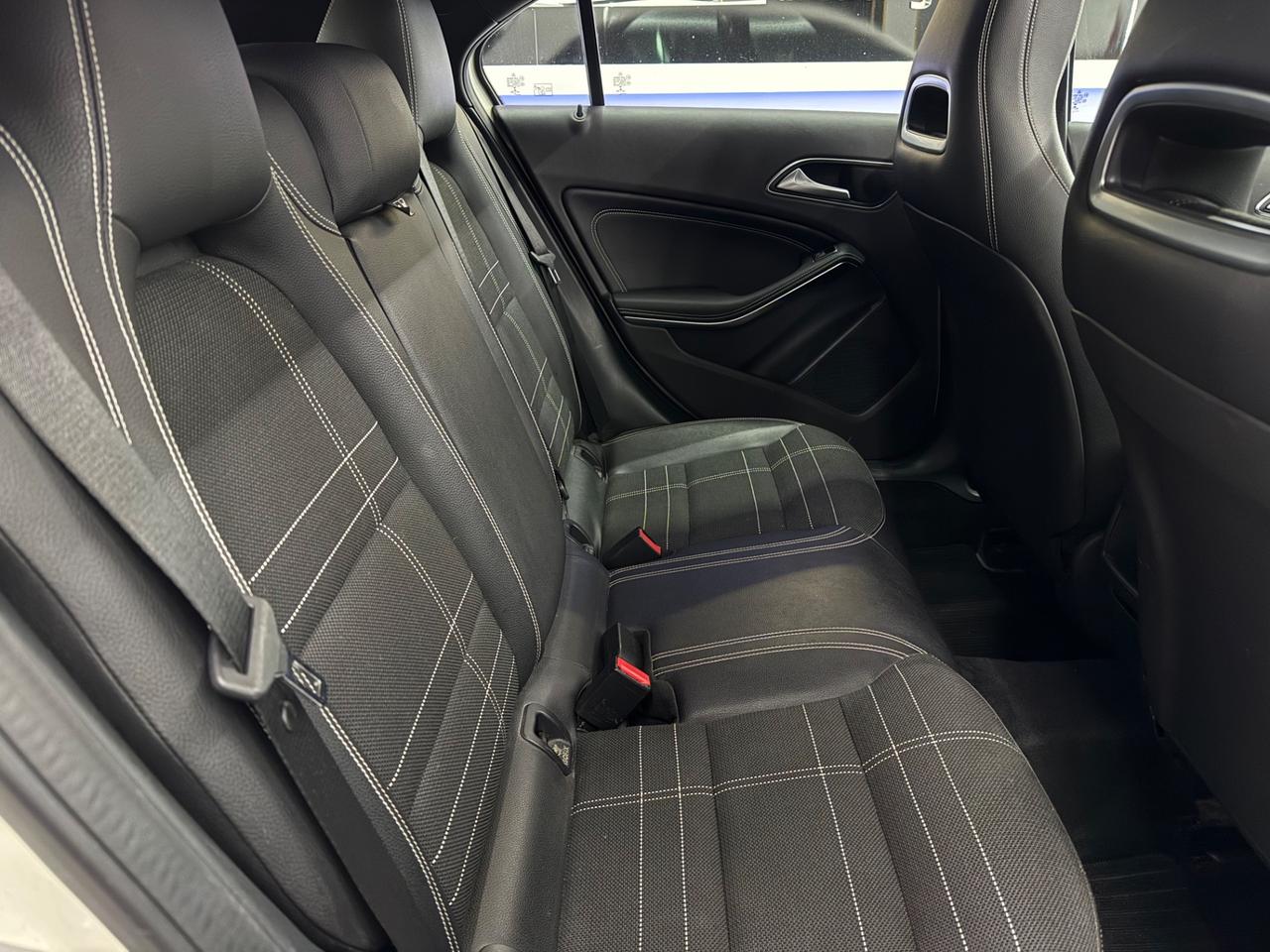 Mercedes Classe A Automatic Night Edition Iper Full