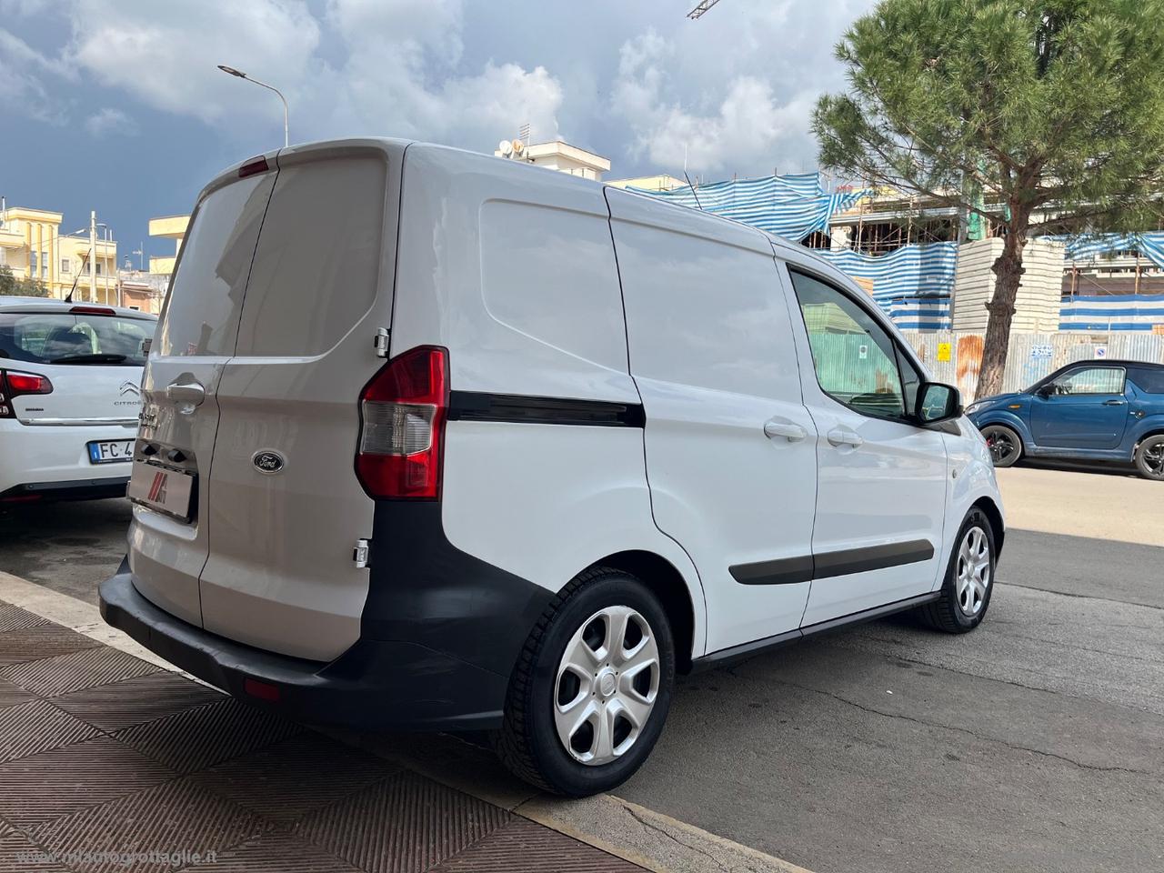 Transit Courier 1.5 TDCi 75CV Van Trend