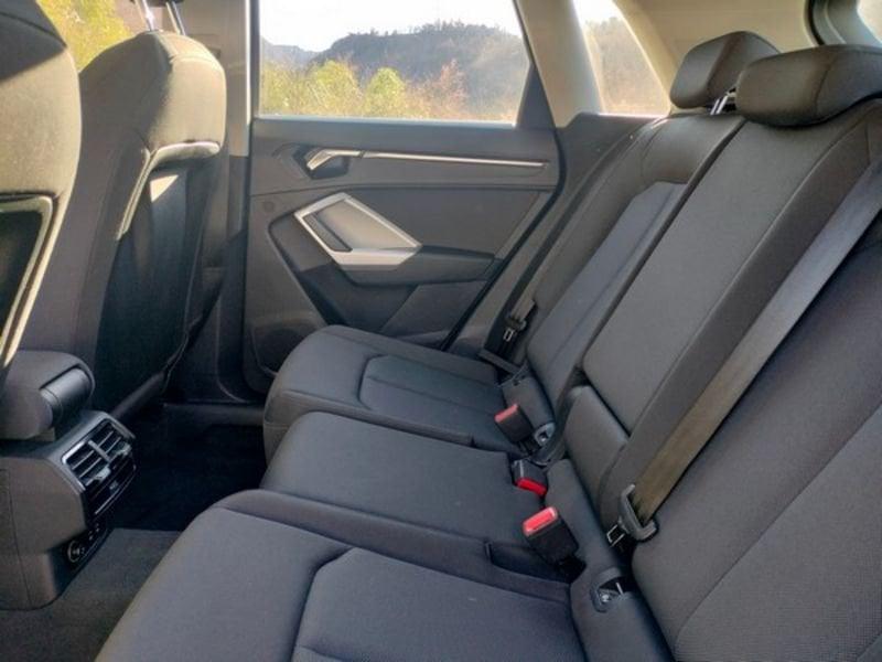 Audi Q3 35 TDI quattro S tronic Business