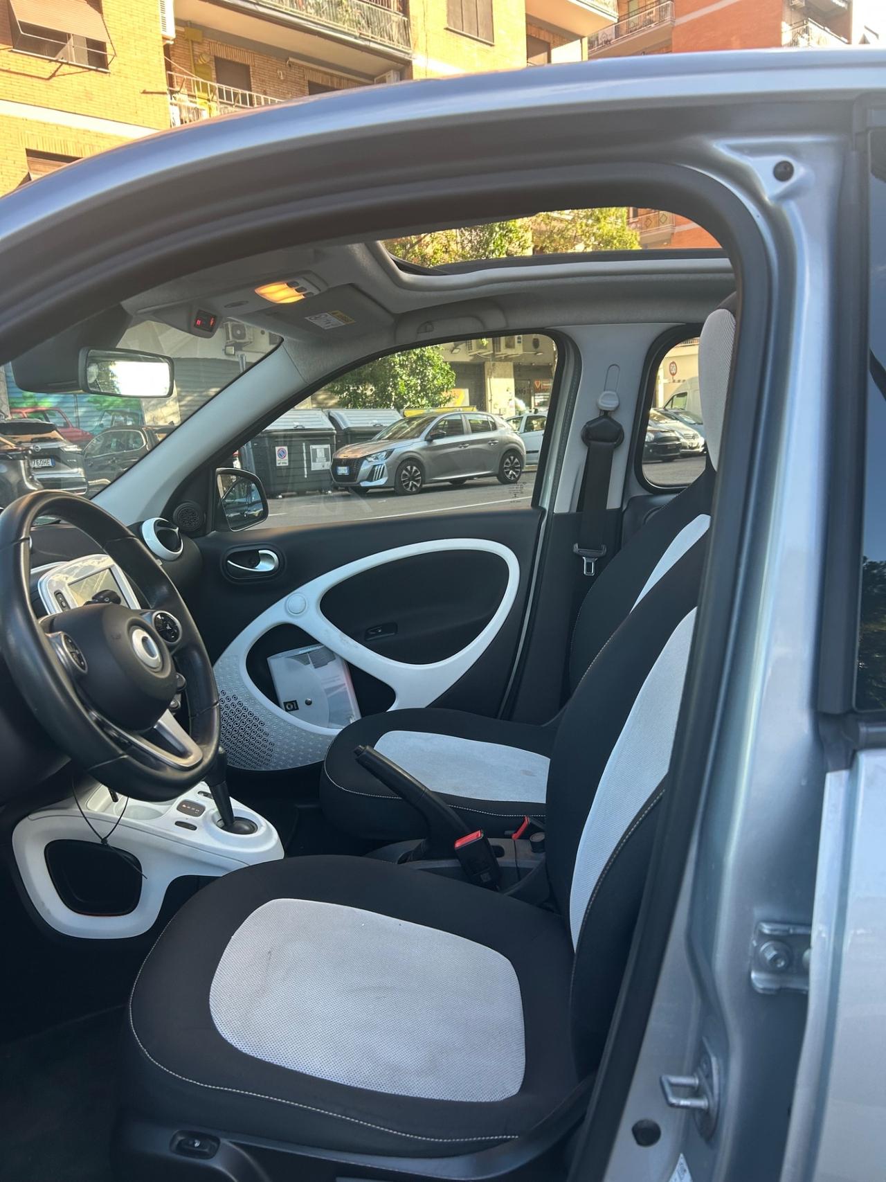 Smart ForFour 70 1.0 tetto apribile